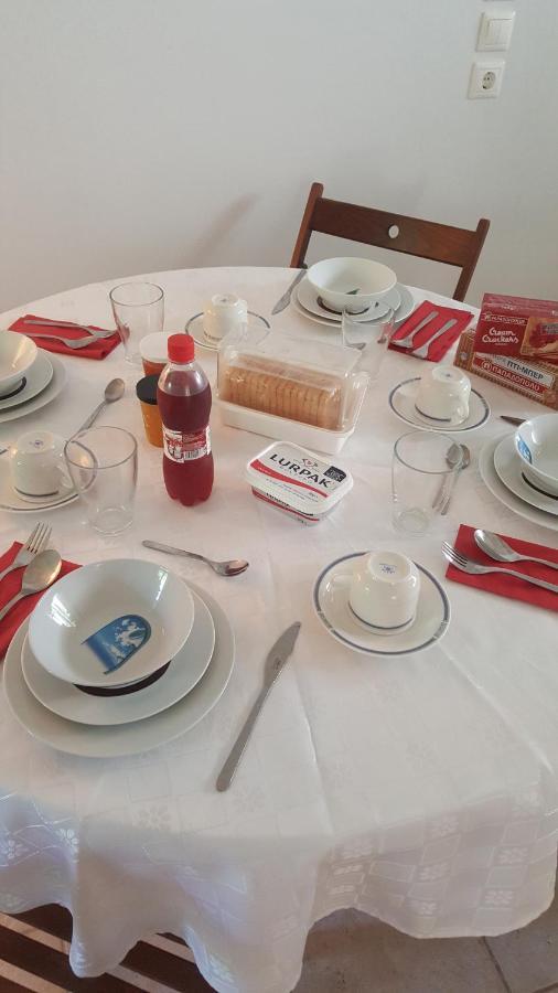 Joan'S Airport Apartment أرتيميدا المظهر الخارجي الصورة