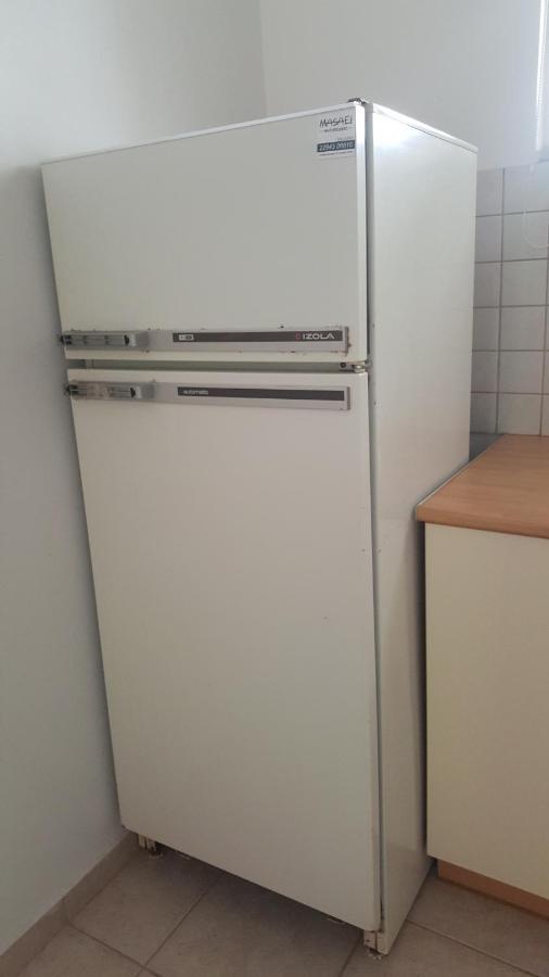 Joan'S Airport Apartment أرتيميدا المظهر الخارجي الصورة