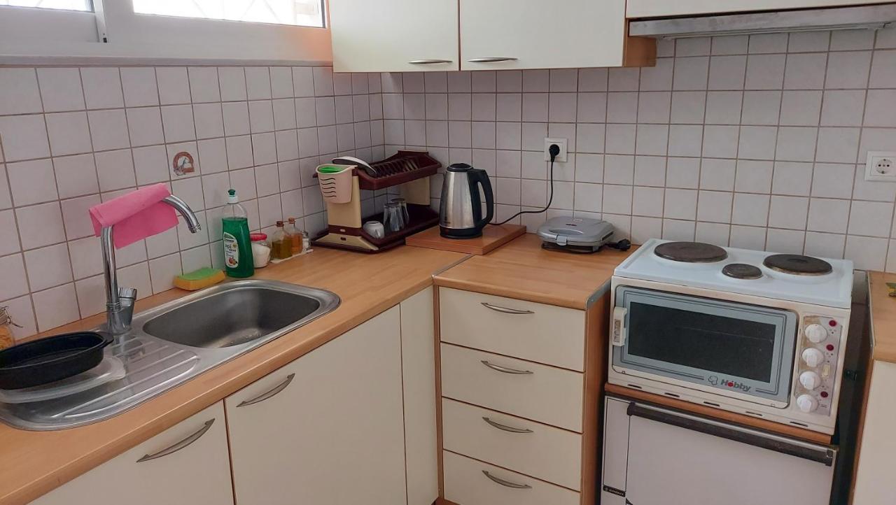 Joan'S Airport Apartment أرتيميدا المظهر الخارجي الصورة